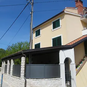 Mamut , Premantura Kroatien
